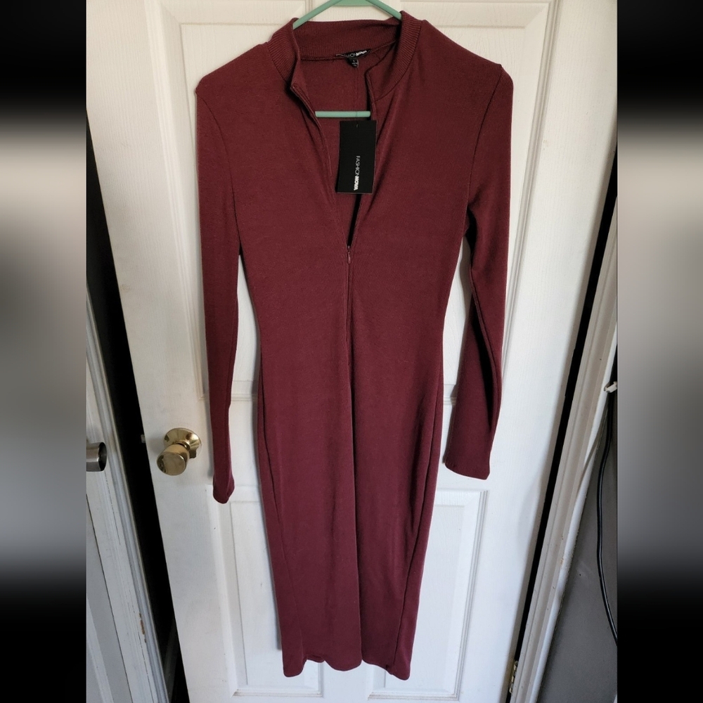Fashion Nova Elegant Long Sleeve Wine Dress